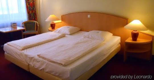 Tulip Inn Maastricht Aachen Airport מראה חיצוני תמונה
