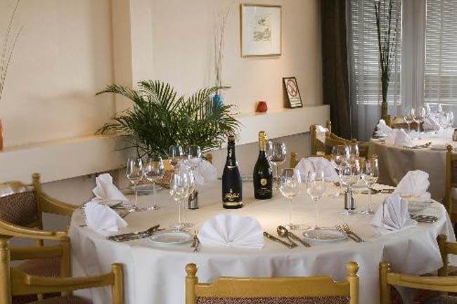 Tulip Inn Maastricht Aachen Airport מסעדה תמונה